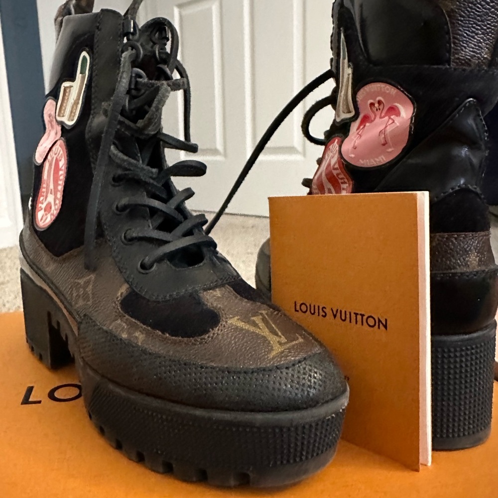 Louis Vuitton Monogram Combat Boots – Black & Brown – Box Included – Authentic - Picture 2 of 5
